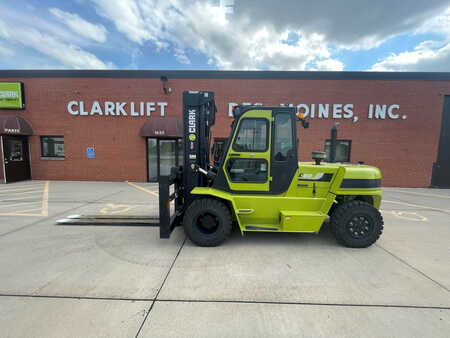 Carretilla elevadora diésel 2024  Clark C80D (2)