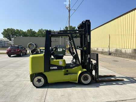 Propane Forklifts 2014  Clark CGC60 (1)