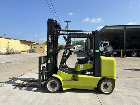 Propane Forklifts 2014  Clark CGC60 (2)