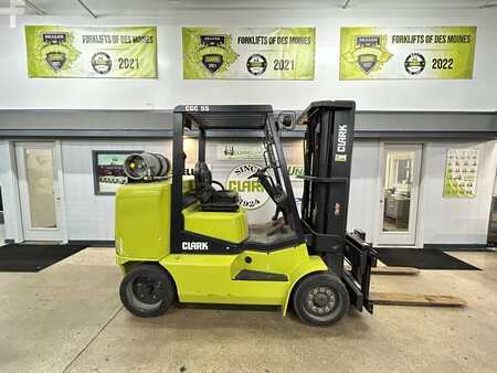 Diesel Forklifts 2022  Clark CGC 55 (1)