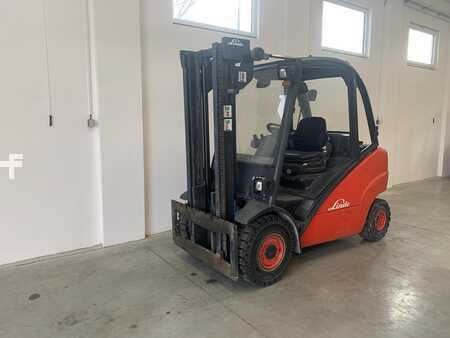 Wózki widłowe diesel 2003  Linde H35D (2)