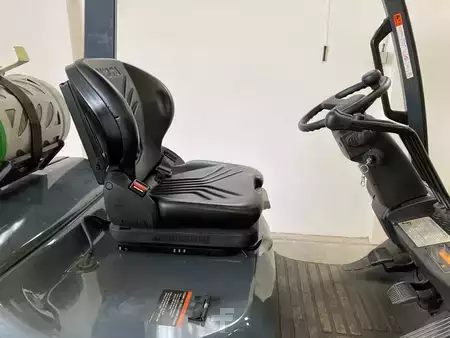 Gas truck 2010  Toyota 8FGF 15 (5)