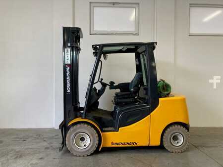 Carrelli elevatori GPL 2015  Jungheinrich TFG 435s (5)