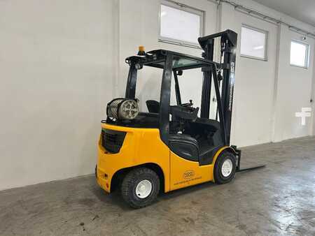 Propane Forklifts 2014  Jungheinrich TFG 425s (3)