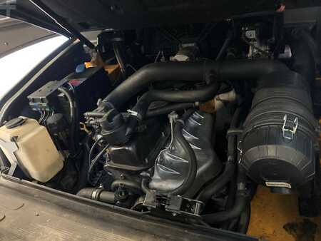 Carrelli elevatori GPL 2014  Jungheinrich TFG 435 (2)