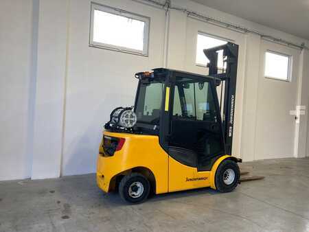 Carrelli elevatori GPL 2014  Jungheinrich TFG 435 (4)