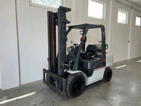 LPG VZV 2007  Nissan UGL02A35DE (10)