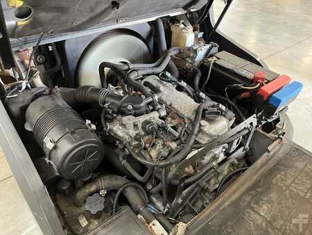 LPG VZV 2007  Nissan UGL02A35DE (9)