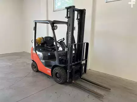 Gas truck 2015  Toyota 02-8FGF15 (6)