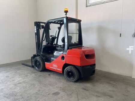 Diesel truck 2010  Toyota 02-8FDF30 (2)