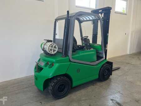 Carretilla elevadora GLP 2004  Cesab Drago 350 (4)