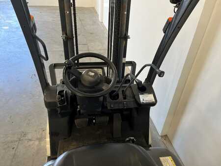 Gas truck 2012  Nissan P1F1A15D (5)