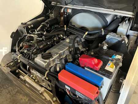 Gas truck 2012  Nissan P1F1A15D (6)