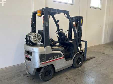 Gas truck 2012  Nissan P1F1A15D (8)