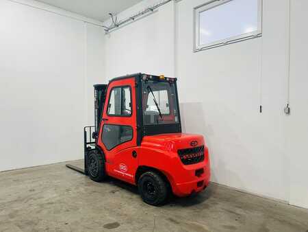 Dieselstapler 2021  EP Equipment CPCD 35 T8 (3)