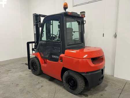 Diesel truck 2000  Toyota 02-7FD35 (5)