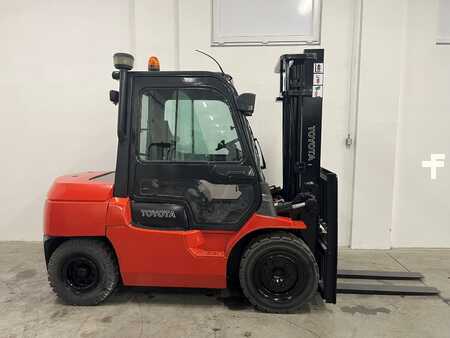 Diesel truck 2000  Toyota 02-7FD35 (6)