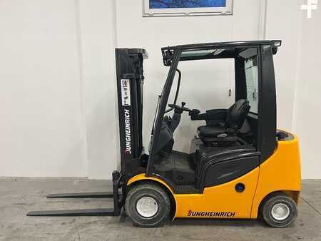 Diesel gaffeltruck 2015  Jungheinrich DFG 320s (2)