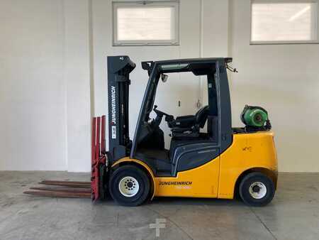 Carrelli elevatori GPL 2010  Jungheinrich TFG 435s (2)