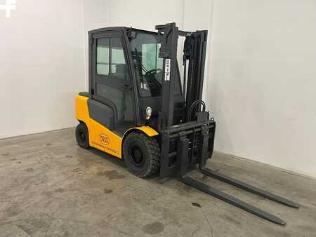 Carretilla elevadora diésel 2017  Jungheinrich DFG 425 (6)