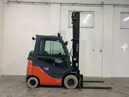 Gas truck 2015  Toyota 02-8FGF15 (3)