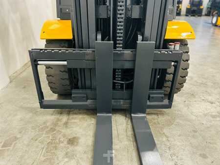 Gázüzemű targoncák 2008  Jungheinrich TFG 430 (11)