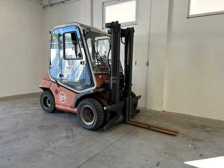 Carrelli elevatori diesel 2007  BT C4D 450E (1)