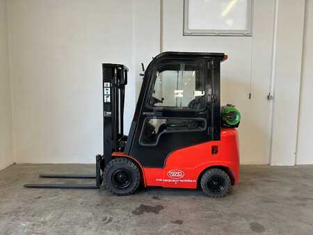 Treibgasstapler 2013  Heli CPQD 18 (2)