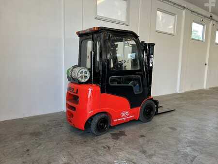 Treibgasstapler 2013  Heli CPQD 18 (4)