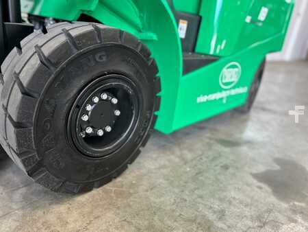 Sähkö - 4 pyör 2025  HC (Hangcha) CPD18-AEY2 (10)