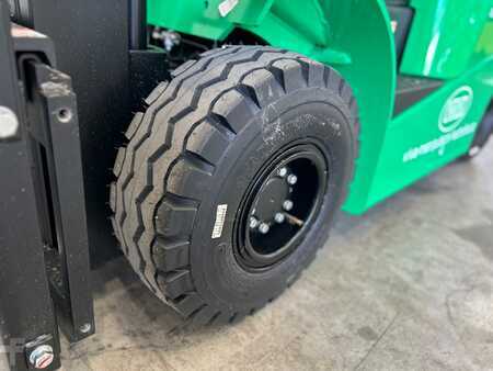 Sähkö - 4 pyör 2025  HC (Hangcha) CPD18-AEY2 (8)