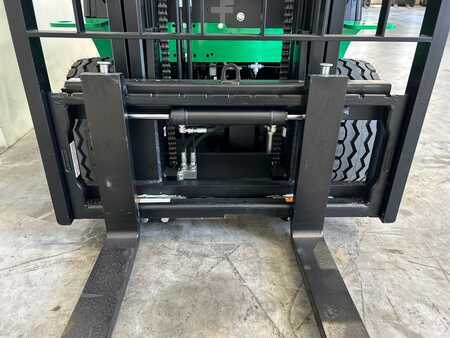 Sähkö - 4 pyör 2025  HC (Hangcha) CPD18-AEY2 (10)