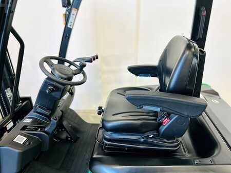 Sähkö - 4 pyör 2025  HC (Hangcha) CPD18-AEY2 (9)