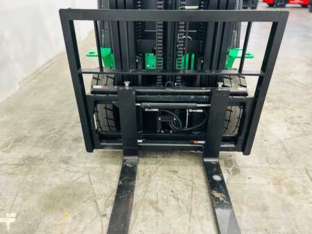 Sähkö - 4 pyör 2025  HC (Hangcha) CPD18-AEY2 (7)