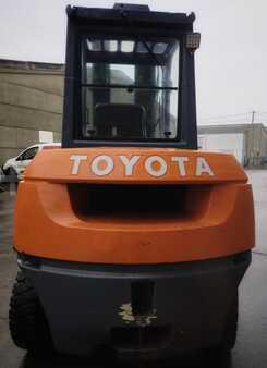 Dieselstapler 2008  Toyota 7FDA50 (4)