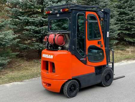 LPG heftrucks 2009  Doosan G20 SC (6)