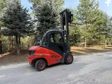 Wózki widłowe diesel 2012  Linde H45D (3)