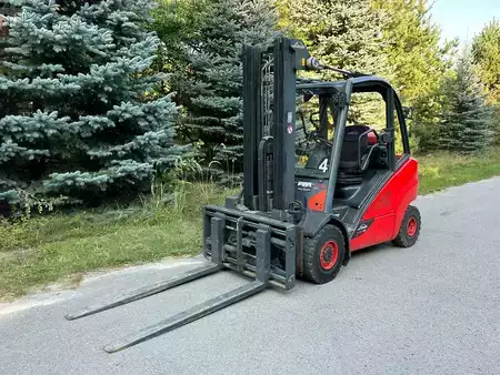 Wózki gazowe 2015  Linde H35T (3)