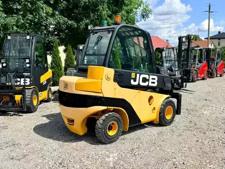 Tugger-train-trailer 2010  JCB Teletruk TLT30 (3)
