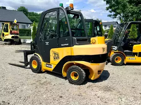 Tugger-train-trailer 2010  JCB Teletruk TLT30 (4)