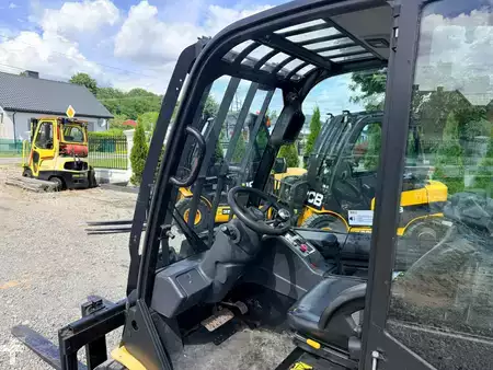 Tugger-train-trailer 2011  JCB Teletruk TLT30 (5)