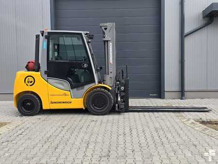 Gázüzemű targoncák 2018  Jungheinrich TFG S50s (12)