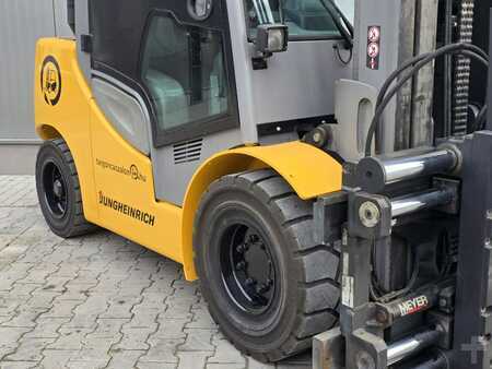 Gázüzemű targoncák 2018  Jungheinrich TFG S50s (13)