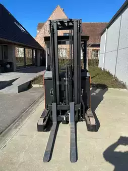 Schubmaststapler 2022  Toyota RRE140H (9)