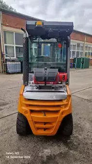 Treibgasstapler 2018  Still RX70-30T (6)