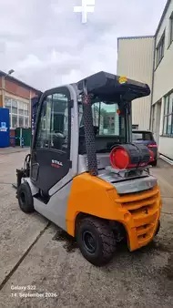 Treibgasstapler 2018  Still RX70-30T (7)