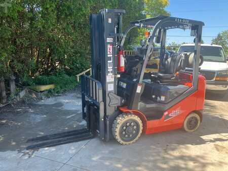 Carretilla elevadora GLP 2024 Heli CPYD25C-KU1H (1)