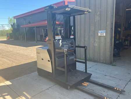 Vertical order pickers 2012 Crown SP3520-30 (1)