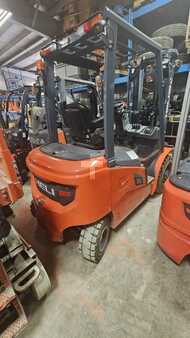 Eléctrica de 4 ruedas 2023 Heli CPD30-GB2LI-M (1)