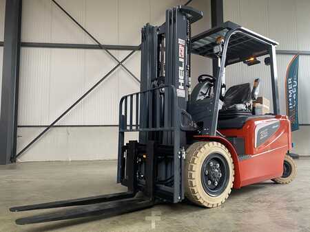 Elektrisk- 4 hjul 2025 Heli CPD35-A3H4-M (3)